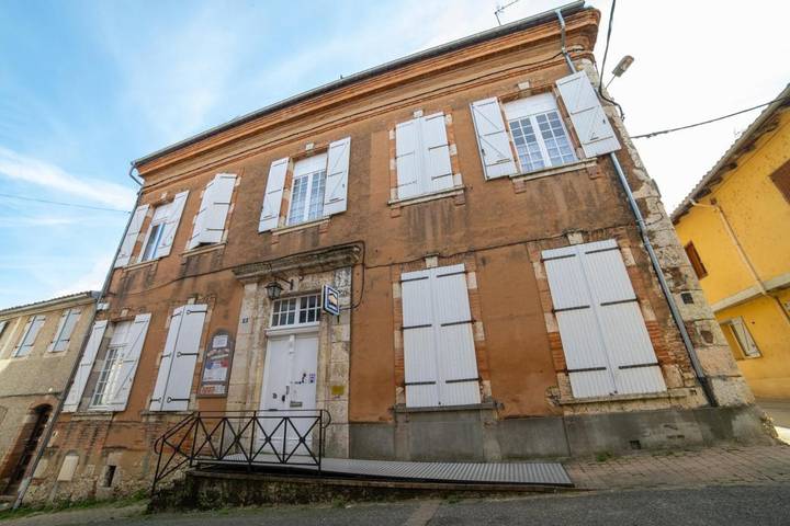 Location de vacances pour 2 personnes, avec vue et jardin à Gimont - 2