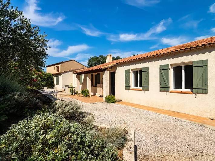 Villa pour 4 personnes, avec Terrasse et Piscine