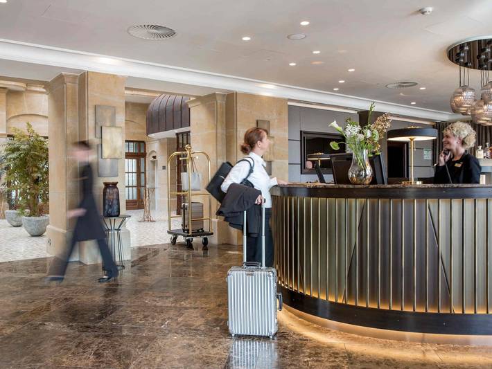 Hotel für 3 Personen, mit Terrasse in Residenzschloss - 4