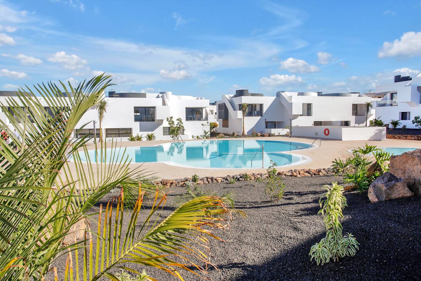 Apartamento entero, Apartamento vacacional 'Infinity Casilla' con vistas a la montaña, piscina y Wi-Fi in La Oliva, Fuerteventura