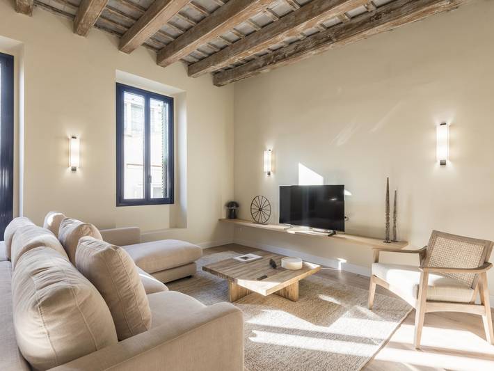 Entire holiday apartment, The Residences at Bartomeu 26-Suite Maricel- 3 bedroom/2 Bathroom in Sitges, Garraf