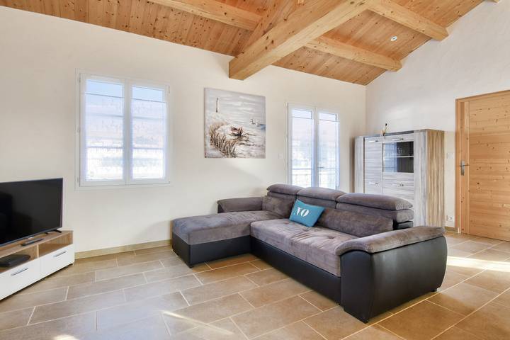 Location de vacances pour 8 personnes, avec jardin et terrasse dans Plage De La Bosse L Epine - 3