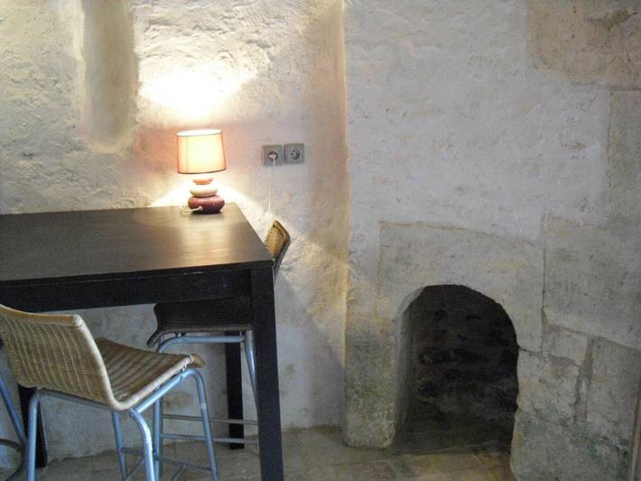 Maison de campagne pour 6 personnes, avec Balcon et Jacuzzi ainsi que Terrasse et Jardin à Sousmoulins