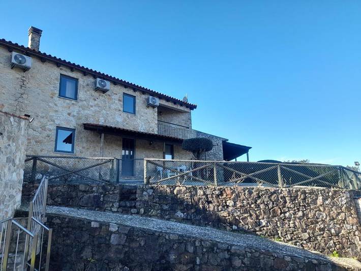 Villa pour 6 personnes, avec vue et vue sur le lac ainsi que jardin et piscine, animaux acceptés dans Alentejo - 4