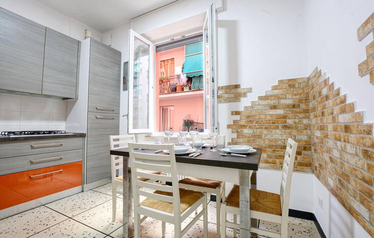 Appartement de vacances entier, Appartement confortable sur la plage avec pétanque et WiFi in Chiavari, Riviera di Levante
