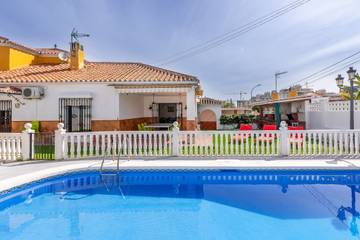 Casa Vacanza per 14 Persone in Rincón de la Victoria, Costa del Sol, Foto 2