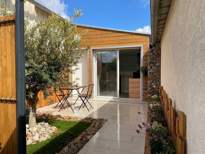 Maison d’hôte pour 2 personnes, avec terrasse dans Courcelles-sur-Seine