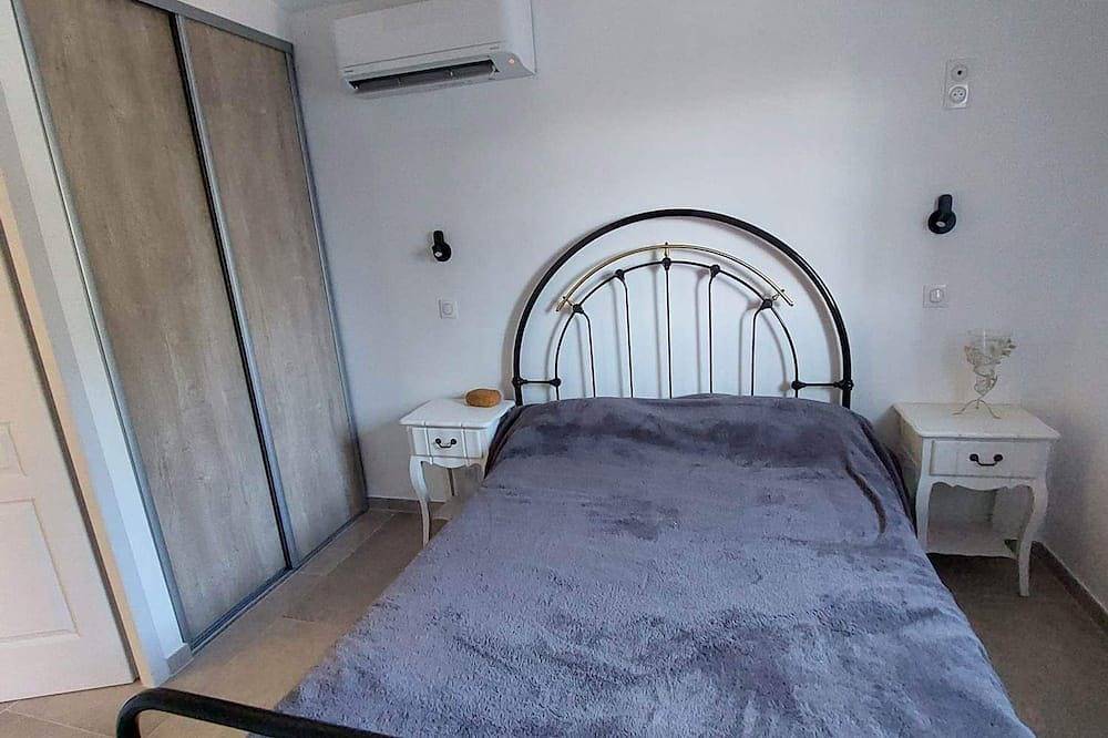 Appartement entier, Gite 50m2 4 personnes au coeur du village in Sussargues, Côte méditerranéenne (France)