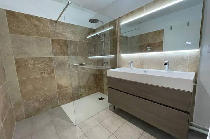 Location de vacances pour 6 personnes, avec terrasse et jacuzzi à Verruyes - 4