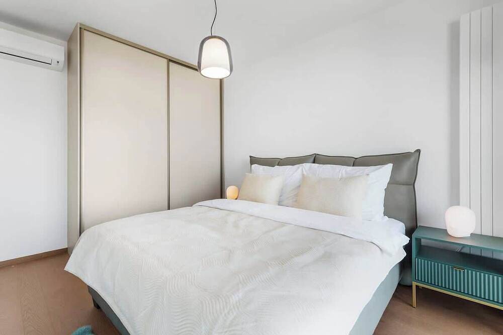 Entire apartment, Eurovea Tower Apt 2 Sky View in Bratislava, Bratislava region