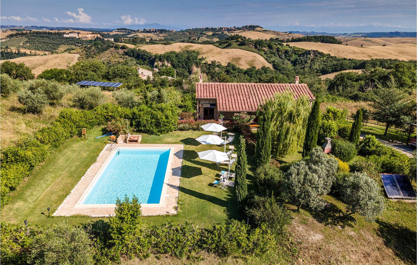180qm Wohnung mit Parkplatz, Pool und Garten, 1,5km von Fiume Era in Volterra, Pisa Provinz