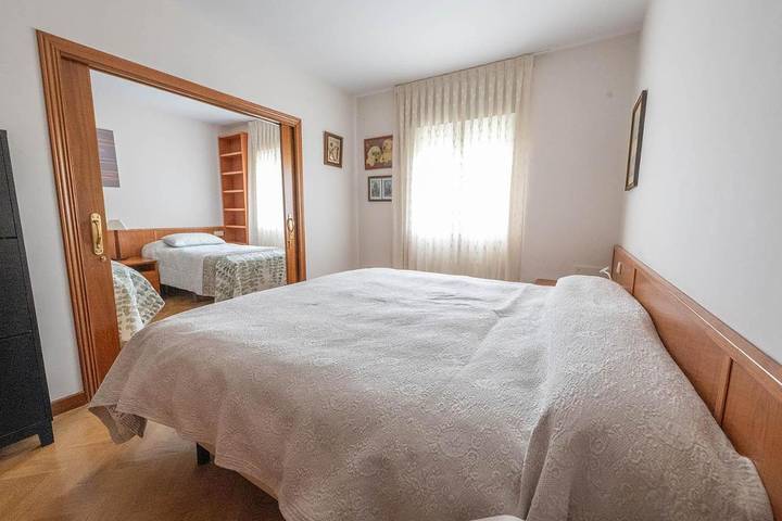 Casa rural para 9 personas, con vistas además de jardín y piscina en Sierra Norte - 2