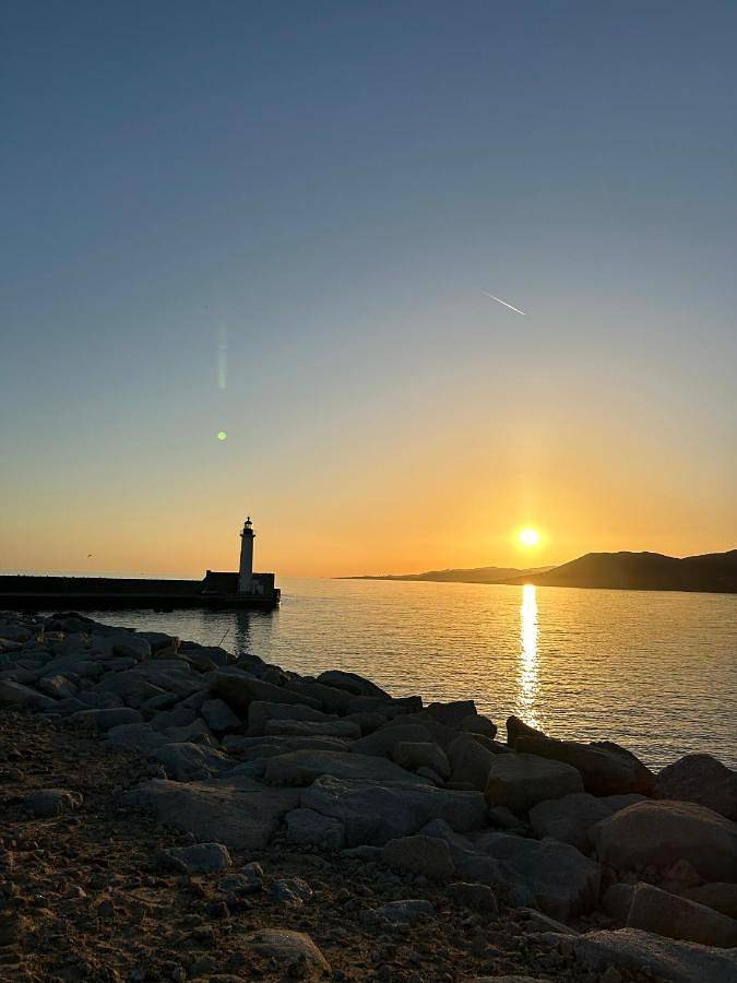 Gîte pour 2 personnes, avec terrasse dans Office De Tourisme De Propriano - 2