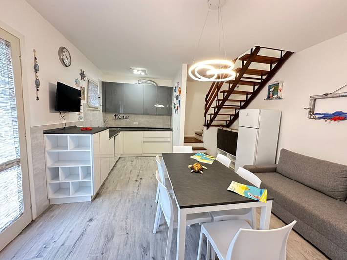Villa for 6 people, with Balcony/Terrace and Yard in Northern Italy