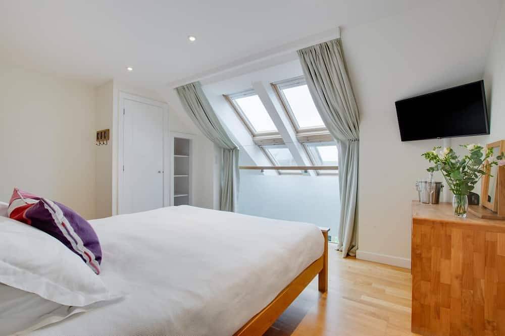 3 Bed in Trevone (oc-stcad) in Trevone, Cornwall