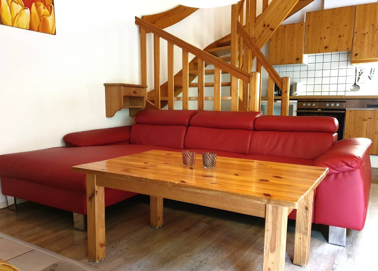 Haus 6 Natur Ferienpark, Ideal für Senioren und Familien: Natur, Ruhe und leichte Wanderwege direkt vor der Tür in Nieheim, Kreis Höxter