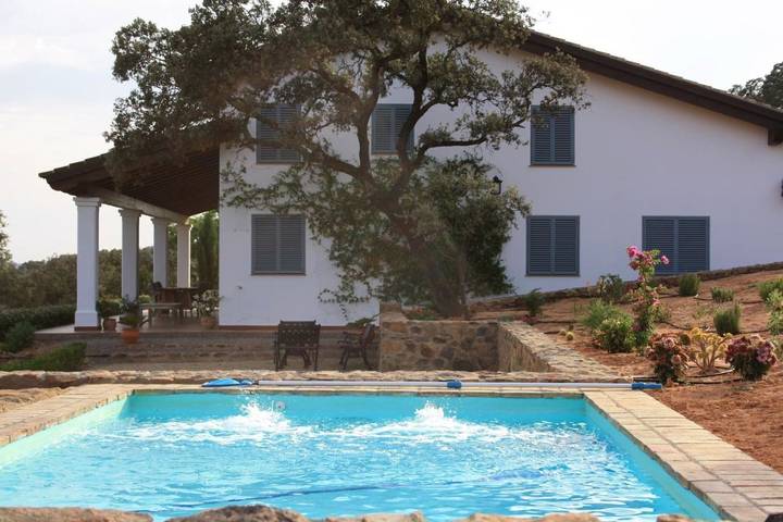 Casa rural para 9 personas, con piscina además de jardín y vistas en Sierra Norte de Sevilla - 2