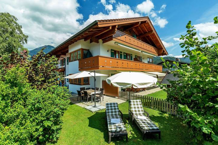 Ferienwohnung für 5 Personen, mit Balkon und Terrasse sowie Garten und Sauna im Chiemgau - 2