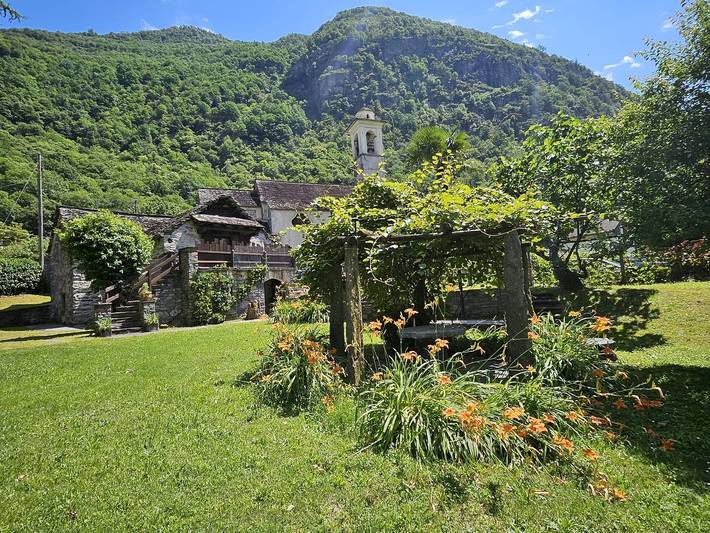 Ferienhaus für 4 Personen, mit Garten und Ausblick im Tessin - 2