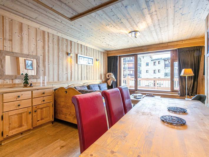 Gîte pour 6 personnes, avec terrasse dans Office De Tourisme De Val D Isere - 3