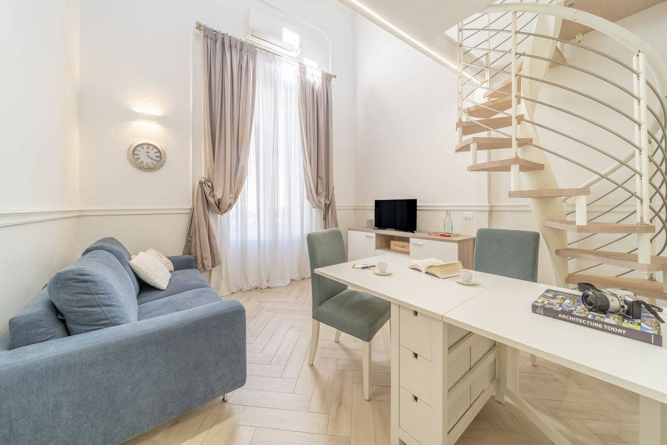 Entire apartment, Boutique Apartment - Magnolia in Florence city center, Florence