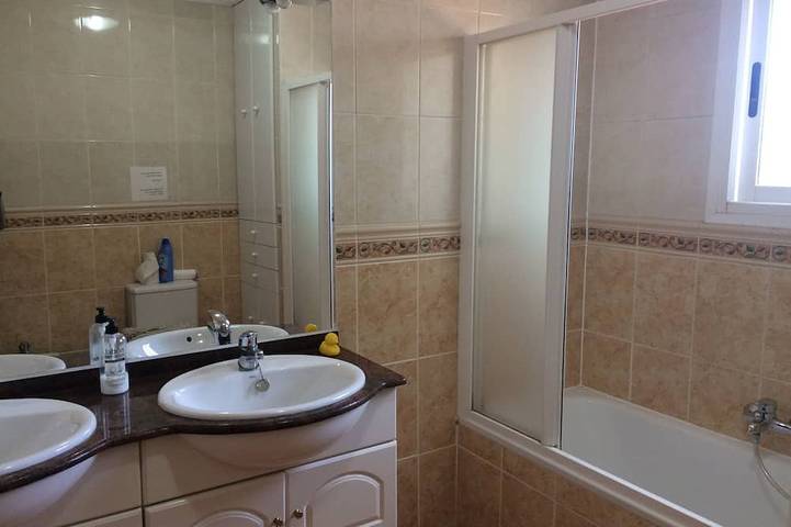 Schöne Villa inmitten üppiger Gärten, privater Pool, für 6 Personen in la Font d'en Carròs, Costa de Valencia