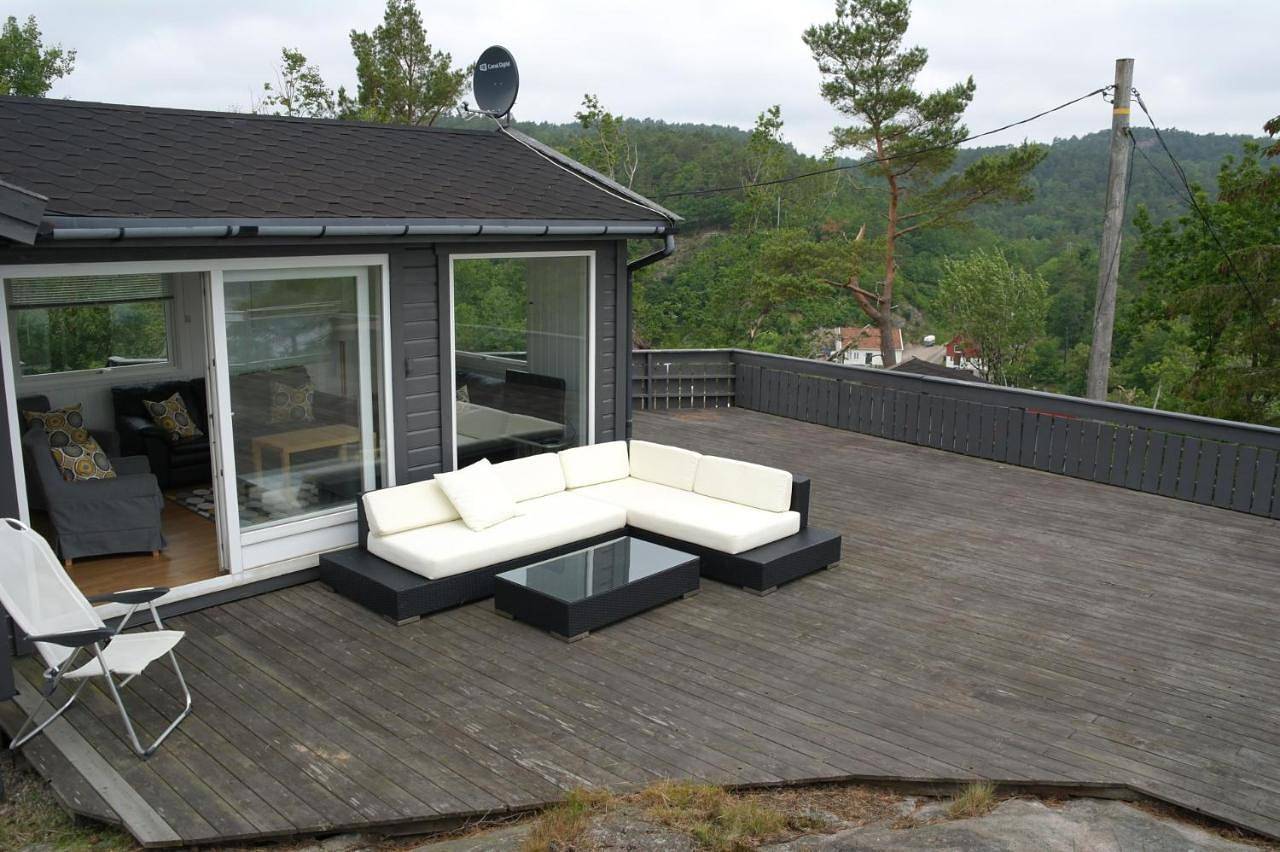 Havblikk, cozy cabin by the sea with beautiful views in Mandal