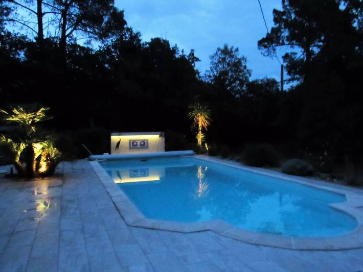 Location de vacances pour 4 personnes, avec piscine et jardin à Garéoult - 2