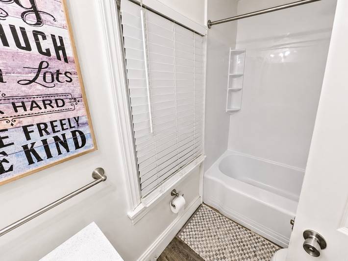 Blue Rm De with Spa Access in Dover (DE), Delaware