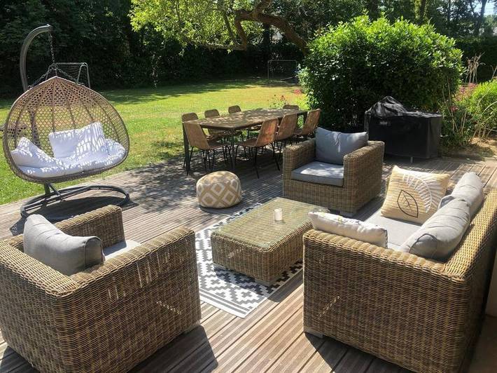Location de vacances pour 12 personnes, avec jardin ainsi que piscine et jacuzzi à Carquefou - 2