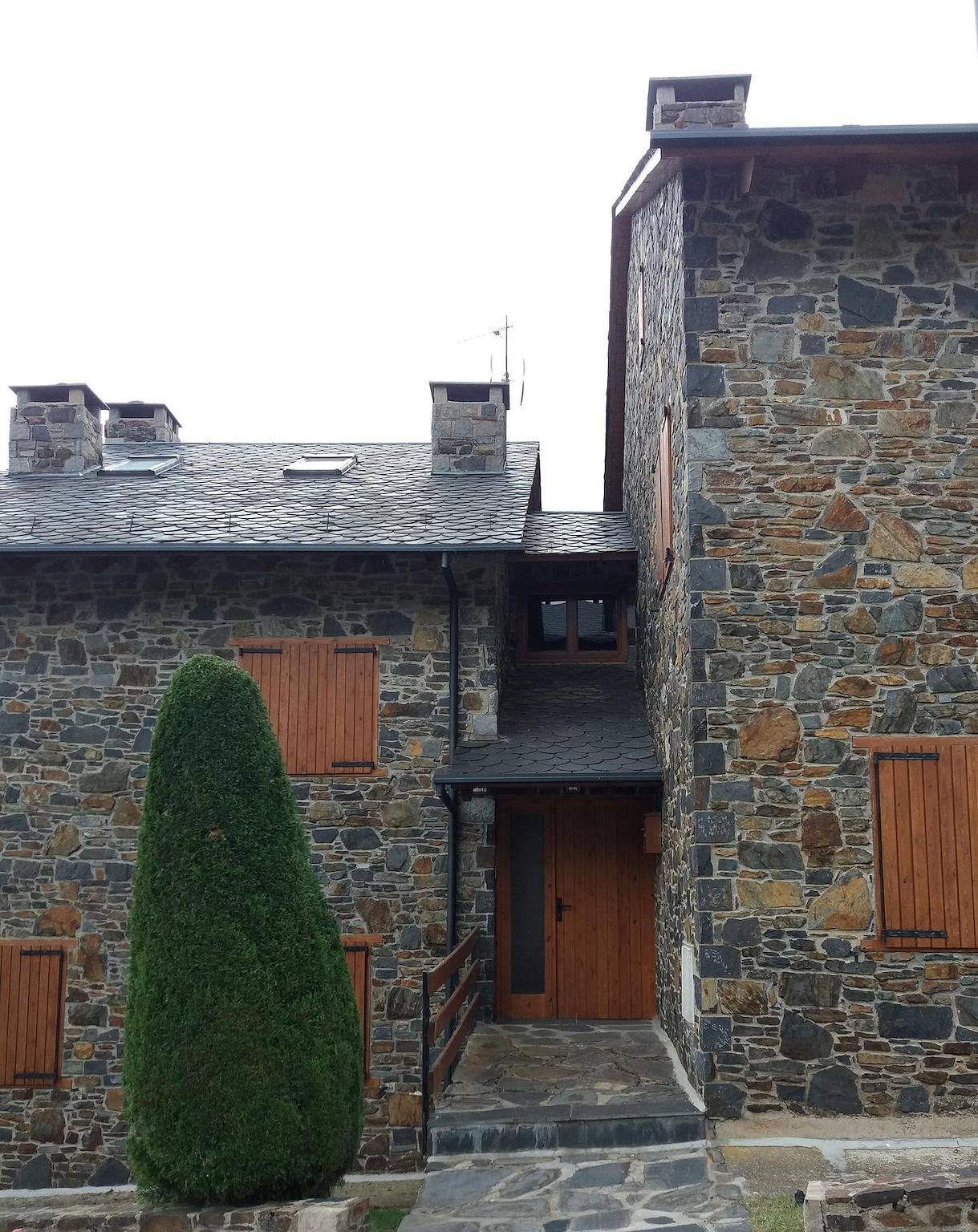Apartamento entero, Apartamento de vacaciones para 8 personas con terraza in Ger, Pirineo Catalan