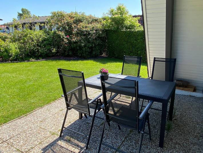 Ferienhaus für 4 Personen, mit Garten in Burhave