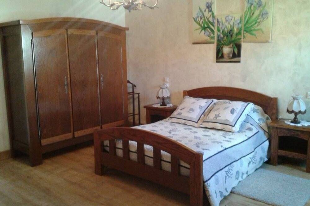 Chambre D’hôte pour 3 Personnes dans La Berthenoux, Région de La Châtre