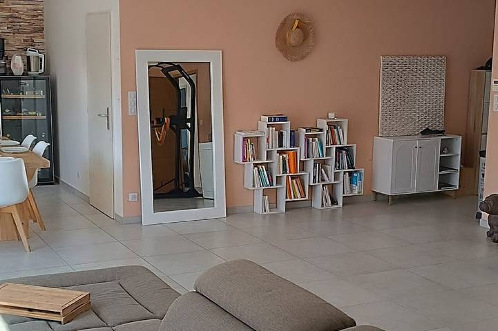 Villa avec piscine - 3 Chambres in Maraussan, Côte méditerranéenne (France)
