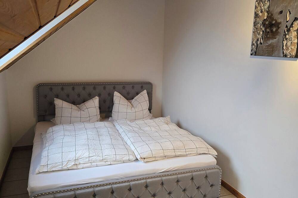 Ganze Wohnung, Ferienwohnung am Stadtwald - 50 Meter vom Wald entfernt - Luftkurort Wassenberg in Wassenberg, Niederrhein