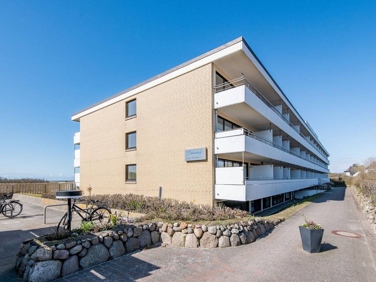 Ganze Ferienwohnung, Dünenhof zum Kronprinzen, App. 26 - 1-Zimmerwohnung mit Meerblick und ca. 35 m² Wohnfläche, für bis zu 2 Personen in Wenningstedt, Sylt