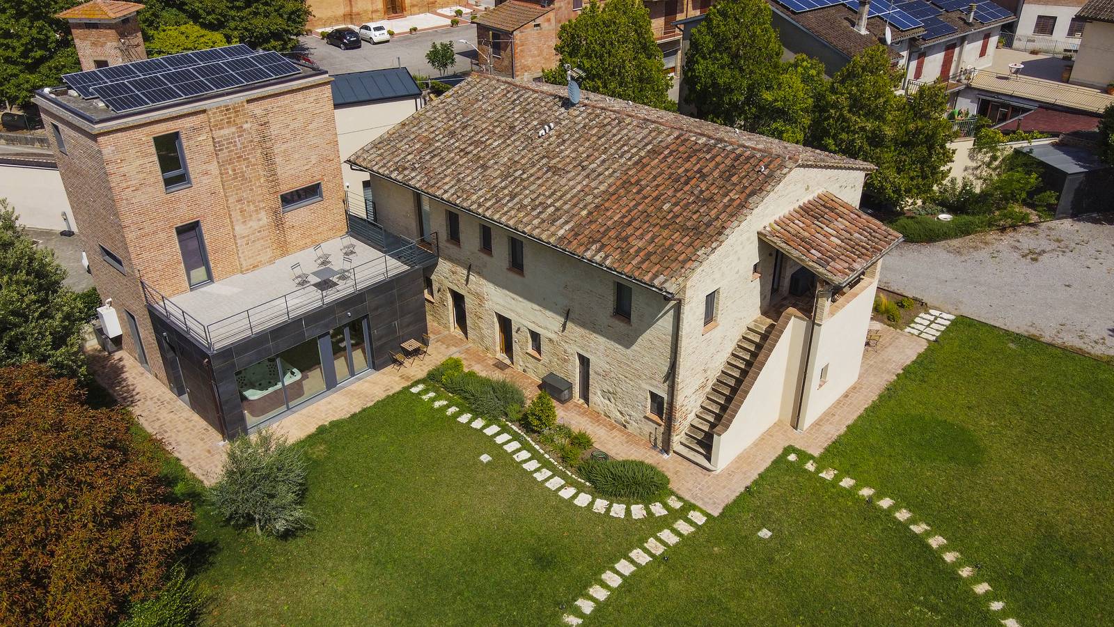 Agriturismo Borgo Re - Intero Casale in Deruta, Perugia e dintorni