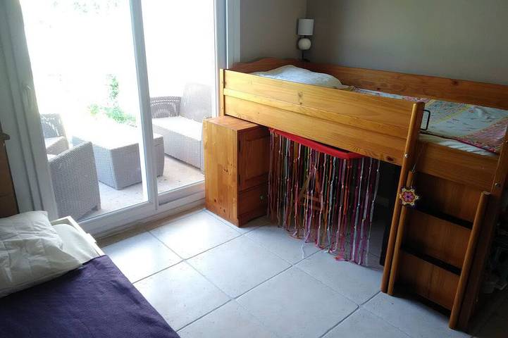 Location de vacances pour 8 personnes, avec jardin et terrasse à Vitrolles - 2