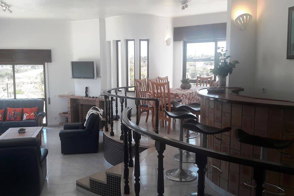 Schöne private Villa mit großem privatem Pool, nahe am Strand in Altura, Faro Distrikt