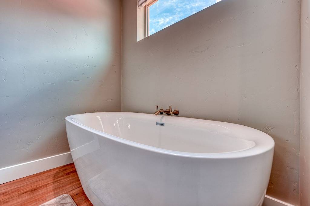 4Br (3 King beds), Game Room, Views, Murals, Steps to Hiking in Kanab, Grand Staircase Escalante National Monument