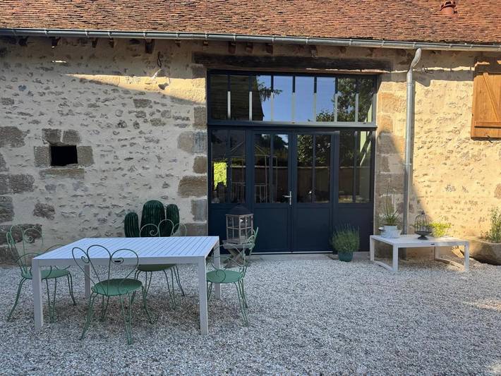 Location de vacances pour 2 personnes, avec Terrasse et Jardin à Briantes
