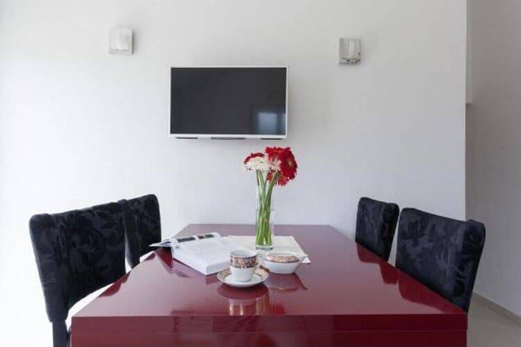 Ganze Wohnung, Apartments Villa Dingač - Borak -Standard Two Bedroom Apartment with Balcony and Sea View (Gold) in Potomje, Dubrovnik-Neretva