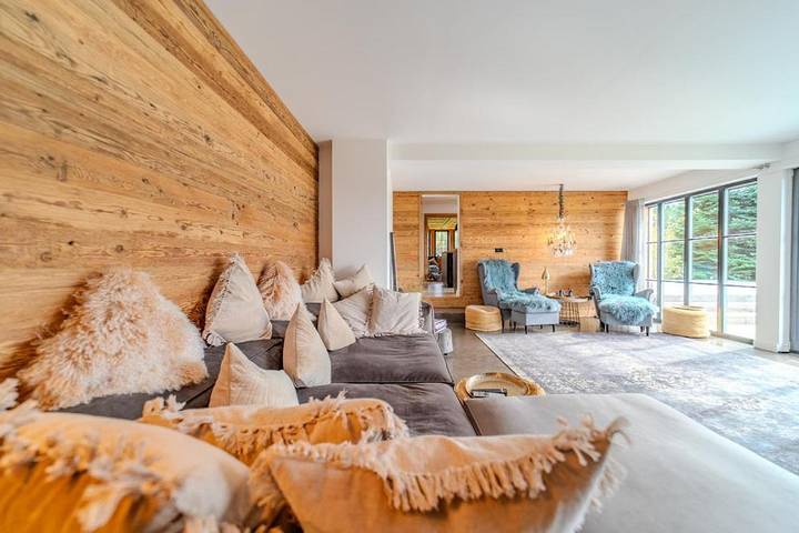 Villa für 12 Personen, mit Balkon und Whirlpool sowie Terrasse und Garten in Schluchsee - 2