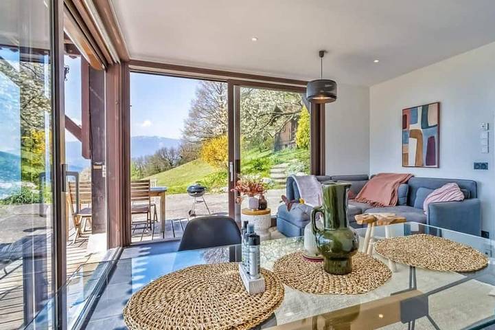 Appartement entier, La Bergerie T2 : Appartement vue Lac et Montagnes. in Talloires, Talloires-Montmin