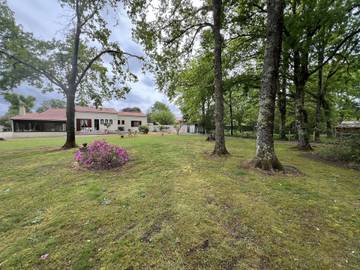 Gîte pour 6 personnes, avec terrasse à Saint-Vivien-de-Médoc