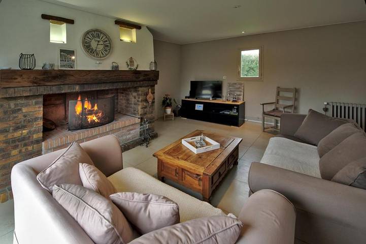 Location de vacances pour 8 personnes, avec jardin à Gouchaupre