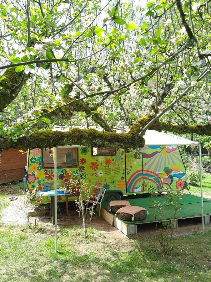 Camping pour 2 personnes, avec Terrasse ainsi que Jardin et Vue