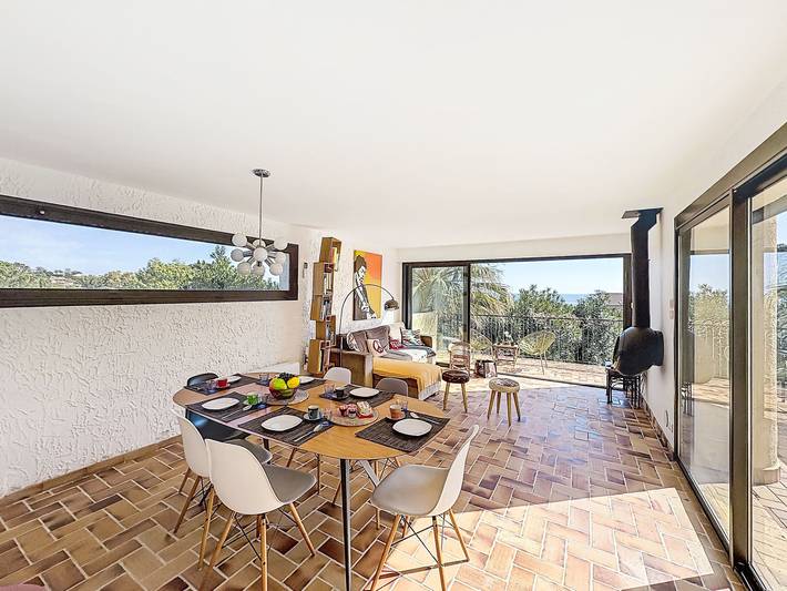 Location de vacances pour 6 personnes, avec jardin et terrasse dans Plage Du Grand Boucharel Saint Aygulf - 2