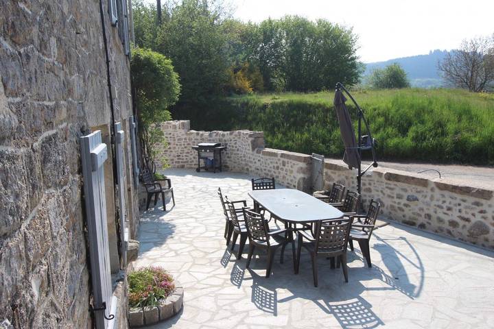 Gîte pour 9 personnes, avec jardin, animaux acceptés dans Parc Naturel Régional de Millevaches en Limousin - 2