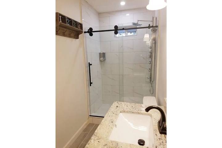 Apartment for 2 people, with yard in Houston